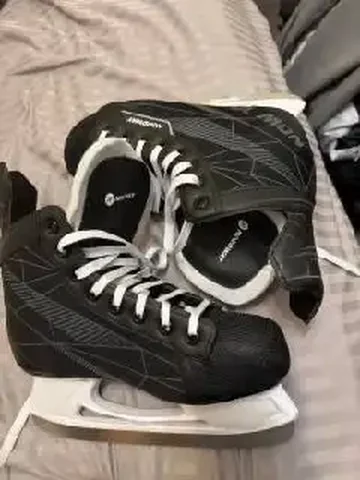 Продам новые коньки Nordway - Бильярд в Владивосток