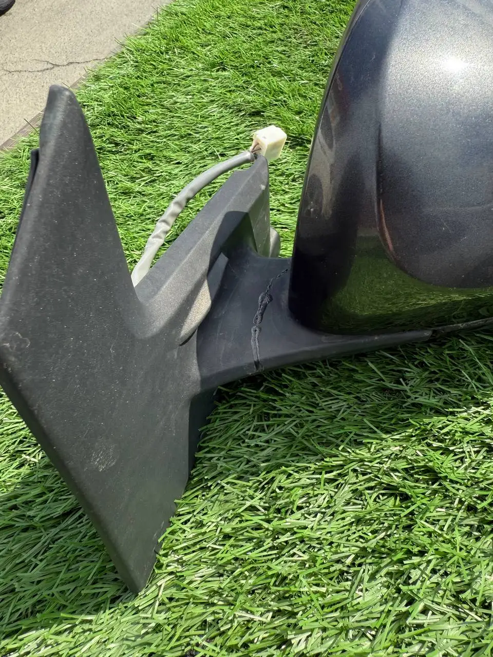 Зеркало левое боковое Тойота Аква оригинал - Кузовные детали (Запчасти) в Владивосток