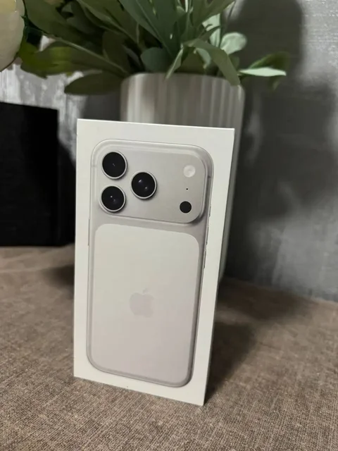 iPhone 17 Pro 256GB новый с полным комплектом - частное объявление в Владивосток