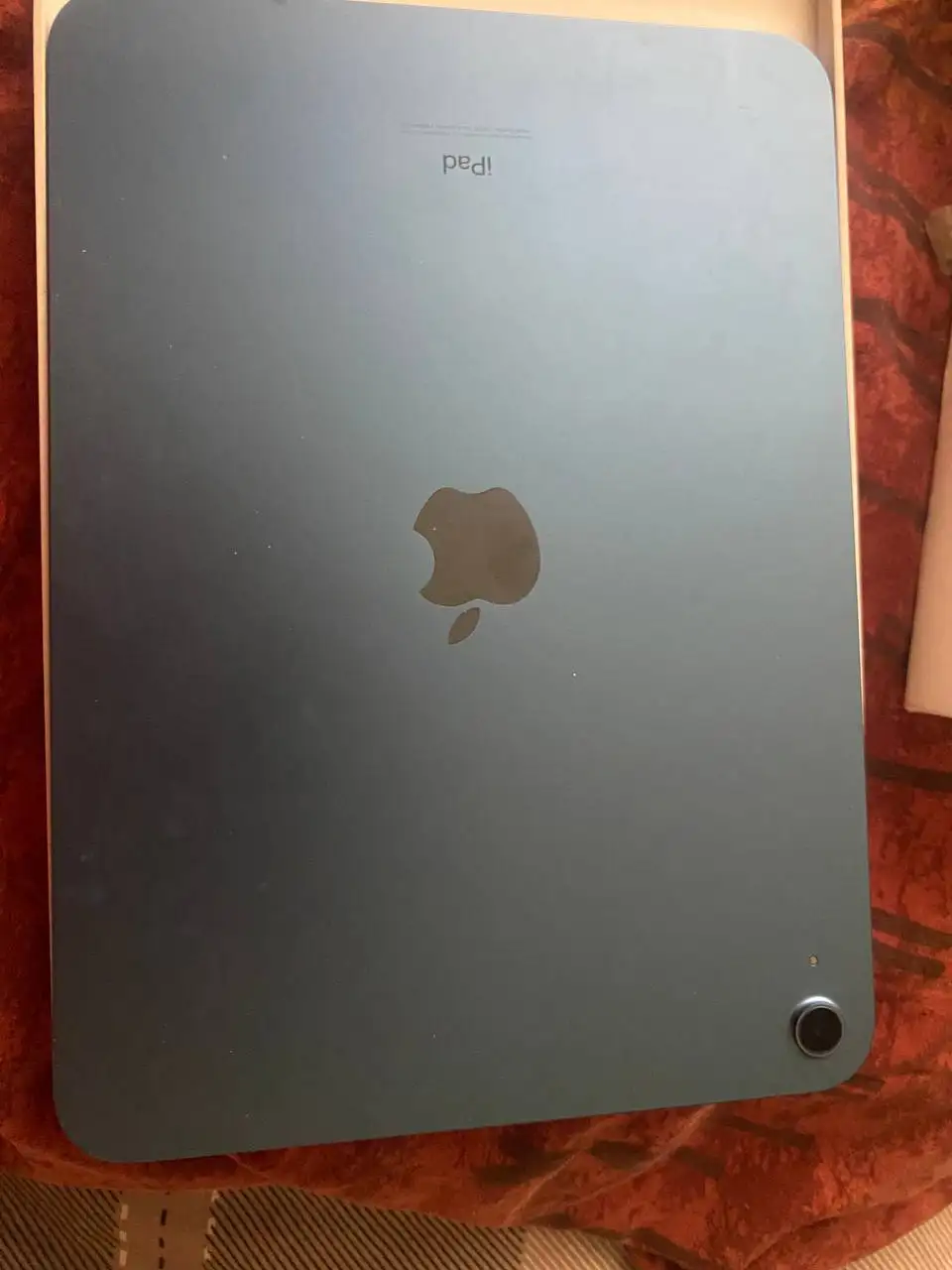 Продам iPad 10 (2022) 64 ГБ с коробкой и чехлом - Планшеты (Электроника) в Владивосток