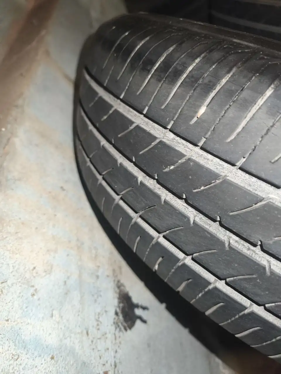 Продам хорошие колеса 4шт - Шины и диски (Авто) в Владивосток