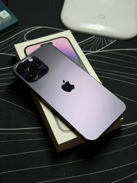 iPhone 14 Pro Max 256GB в отличном состоянии - VR очки в Владивосток