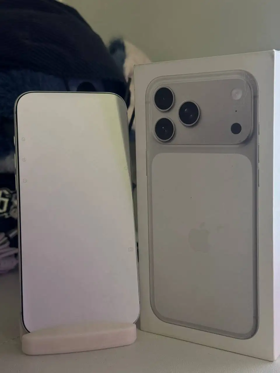 iPhone 17 Pro Max 512GB новый с заводским браком - Смартфоны (Электроника) в Владивосток