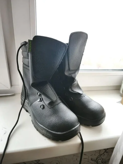 Продам берцы новые, размер 37 - Обувь и аксессуары в Владивосток