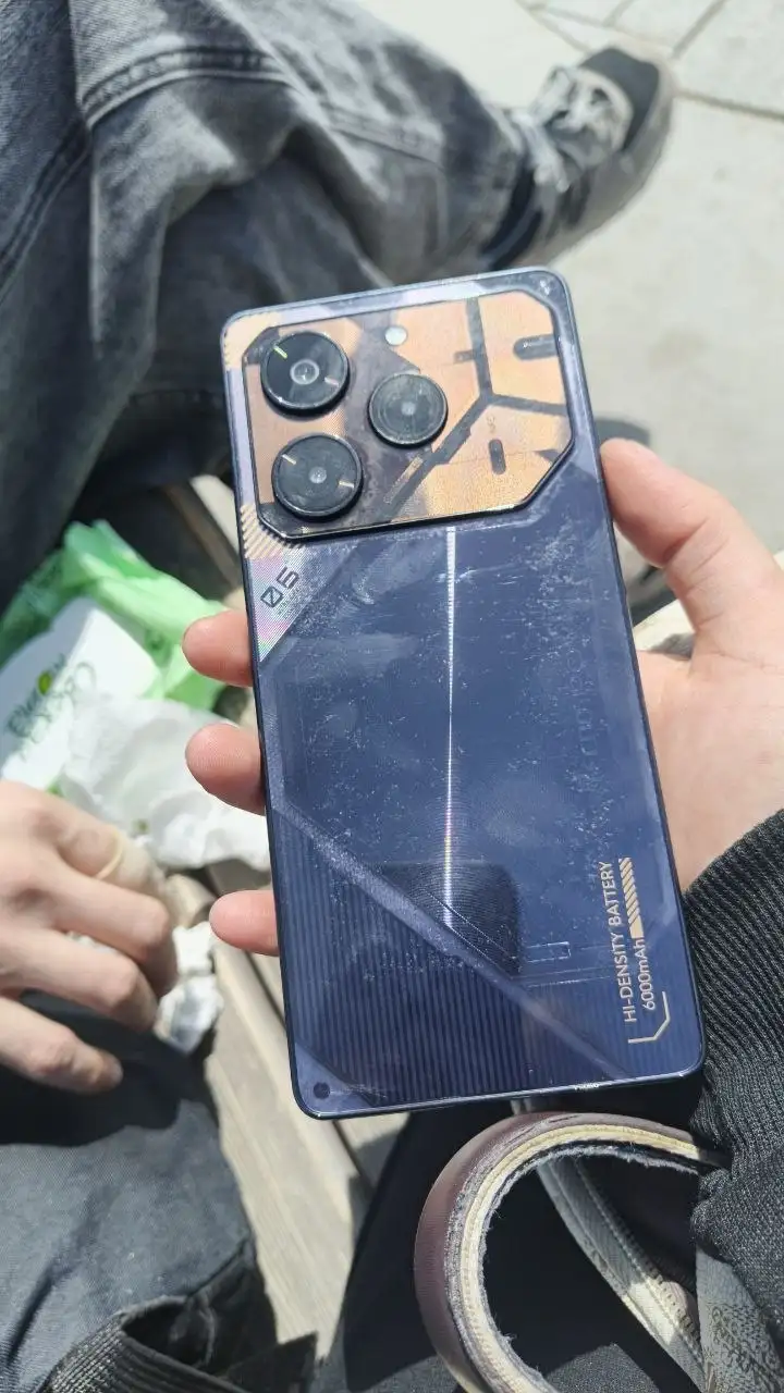 Обмен iPhone 11 Pro на iPhone 128 ГБ - Смартфоны (Электроника) в Владивосток