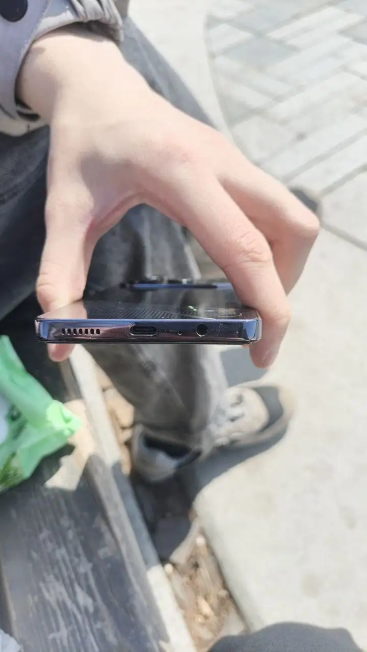 Обмен iPhone 11 Pro на iPhone 128 ГБ - Смартфоны (Электроника) в Владивосток