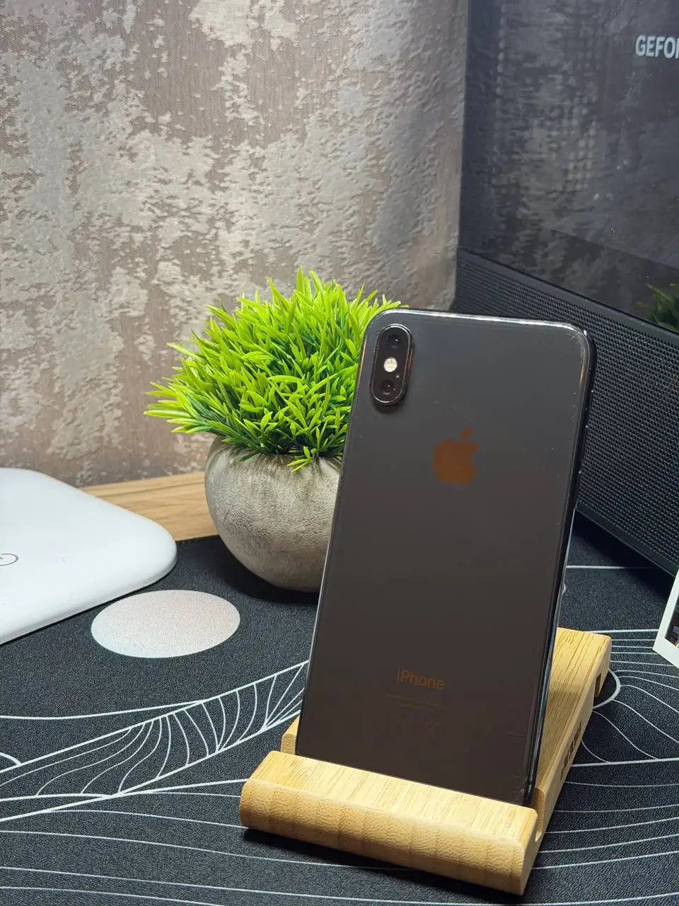 iPhone Xs - Смартфоны и аксессуары (Электроника) в Владивосток