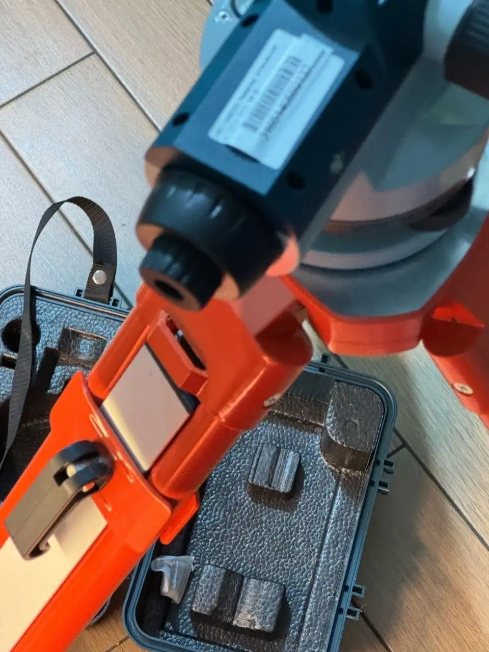 Оптический нивелир Bosch GOL 32 D Professional - Авто в Владивосток