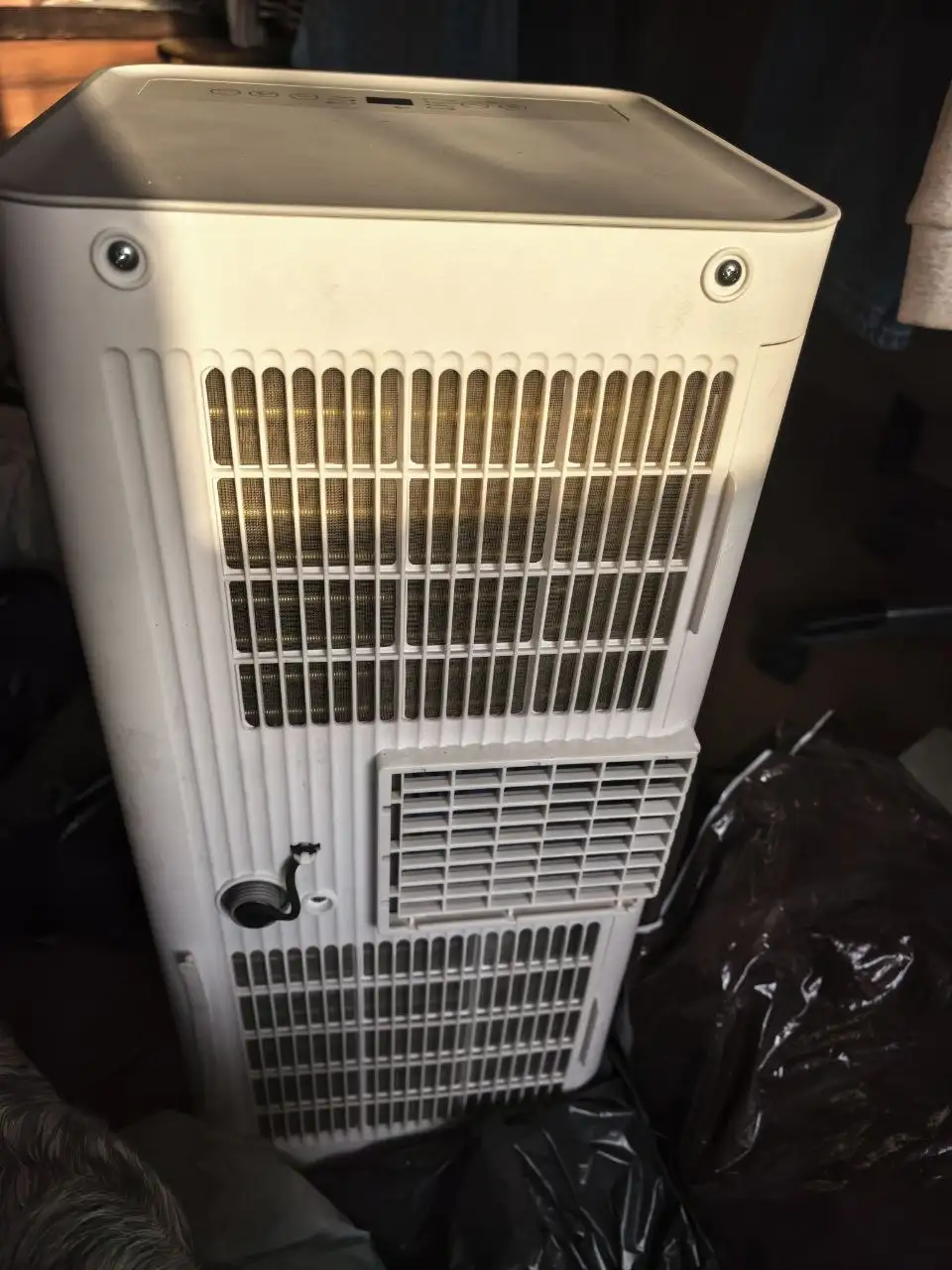 Мобильный кондиционер DEXP AC-PA09MD/W - Климатическая техника (Электроника) в Владивосток