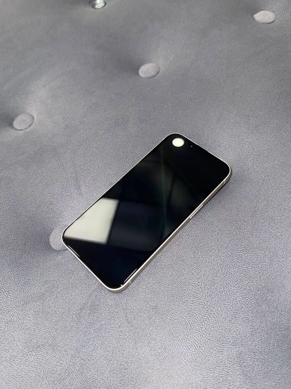 iPhone 14 белый - Мобильные телефоны (Электроника) в Владивосток