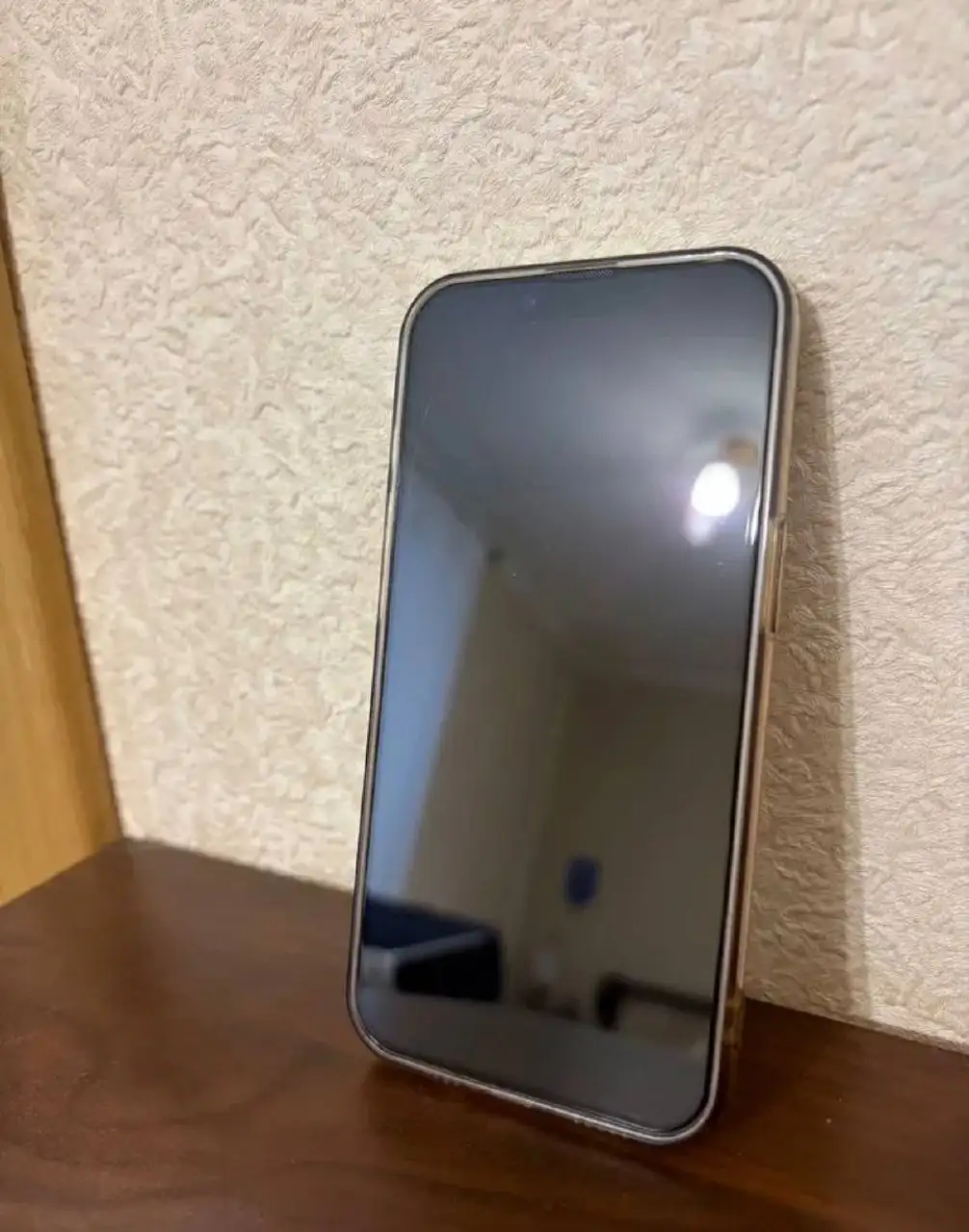 Iphone 16e - Мобильные телефоны (Электроника) в Владивосток