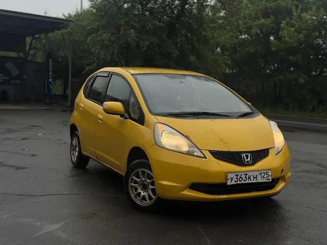 Honda Fit 2010 - Мотоциклы и скутеры в Владивосток