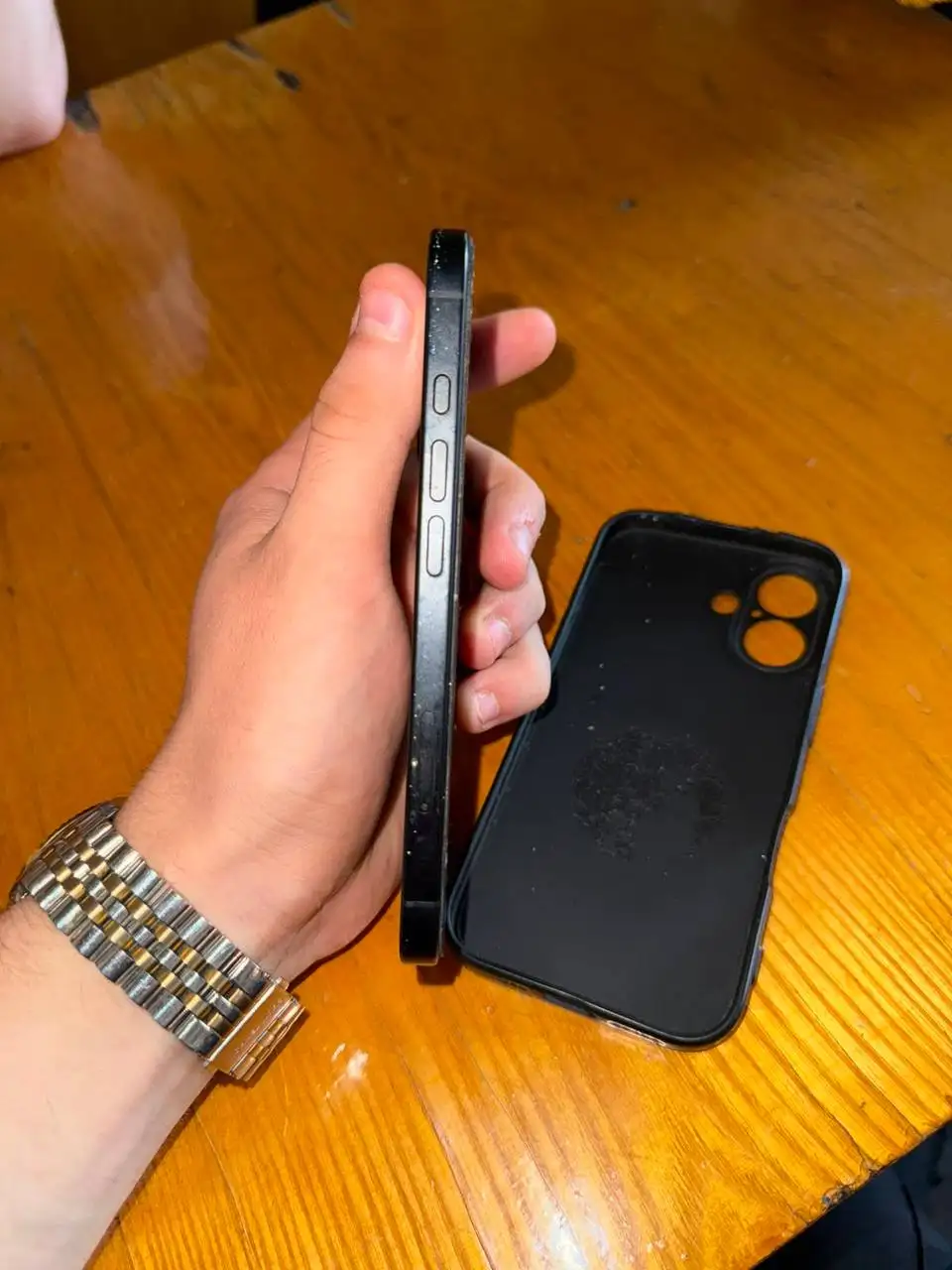 Продажа iPhone 16 128GB - Мобильные телефоны (Электроника) в Владивосток