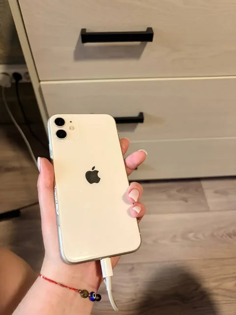 iPhone 11, 64 ГБ, 1 SIM - Электроника в Владивосток