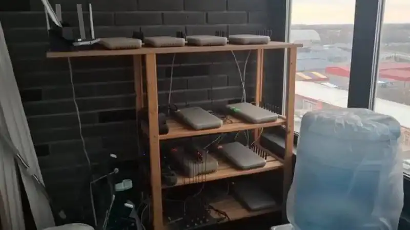 Задержание мошенников в Петербурге