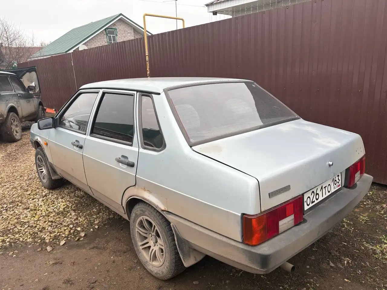 Продажа автомобиля ВАЗ 21099 1998 года