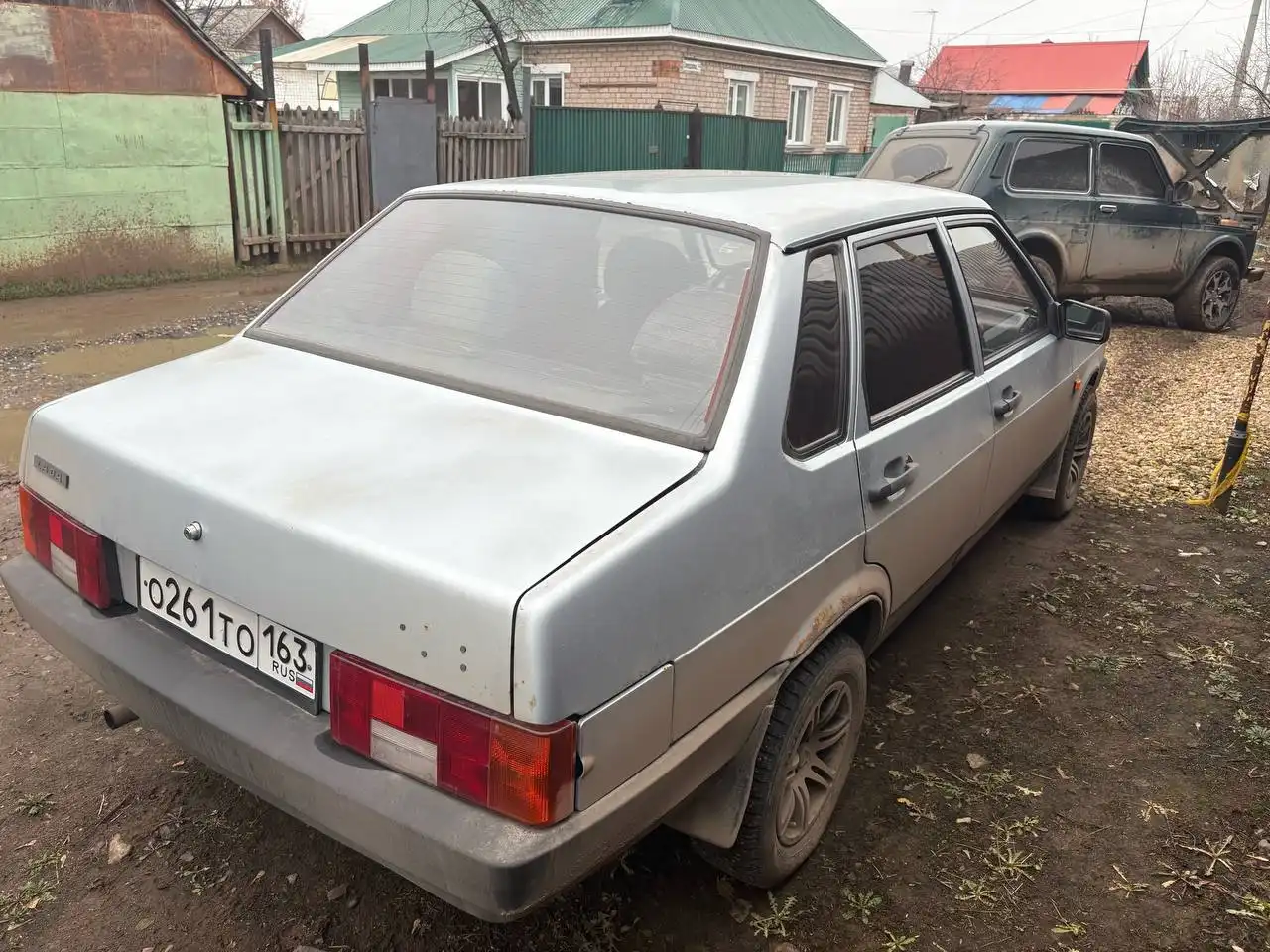 Продажа автомобиля ВАЗ 21099 1998 года