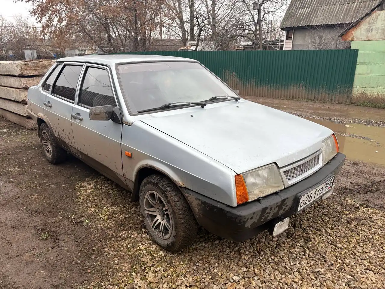 Продажа автомобиля ВАЗ 21099 1998 года