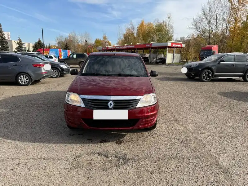 Renault Logan 2011 года с кондиционером, ГБО и фаркопом
