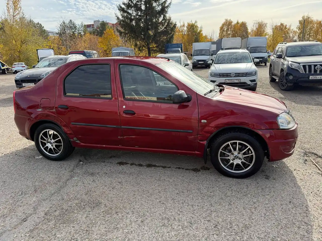 Renault Logan 2011 года с кондиционером, ГБО и фаркопом