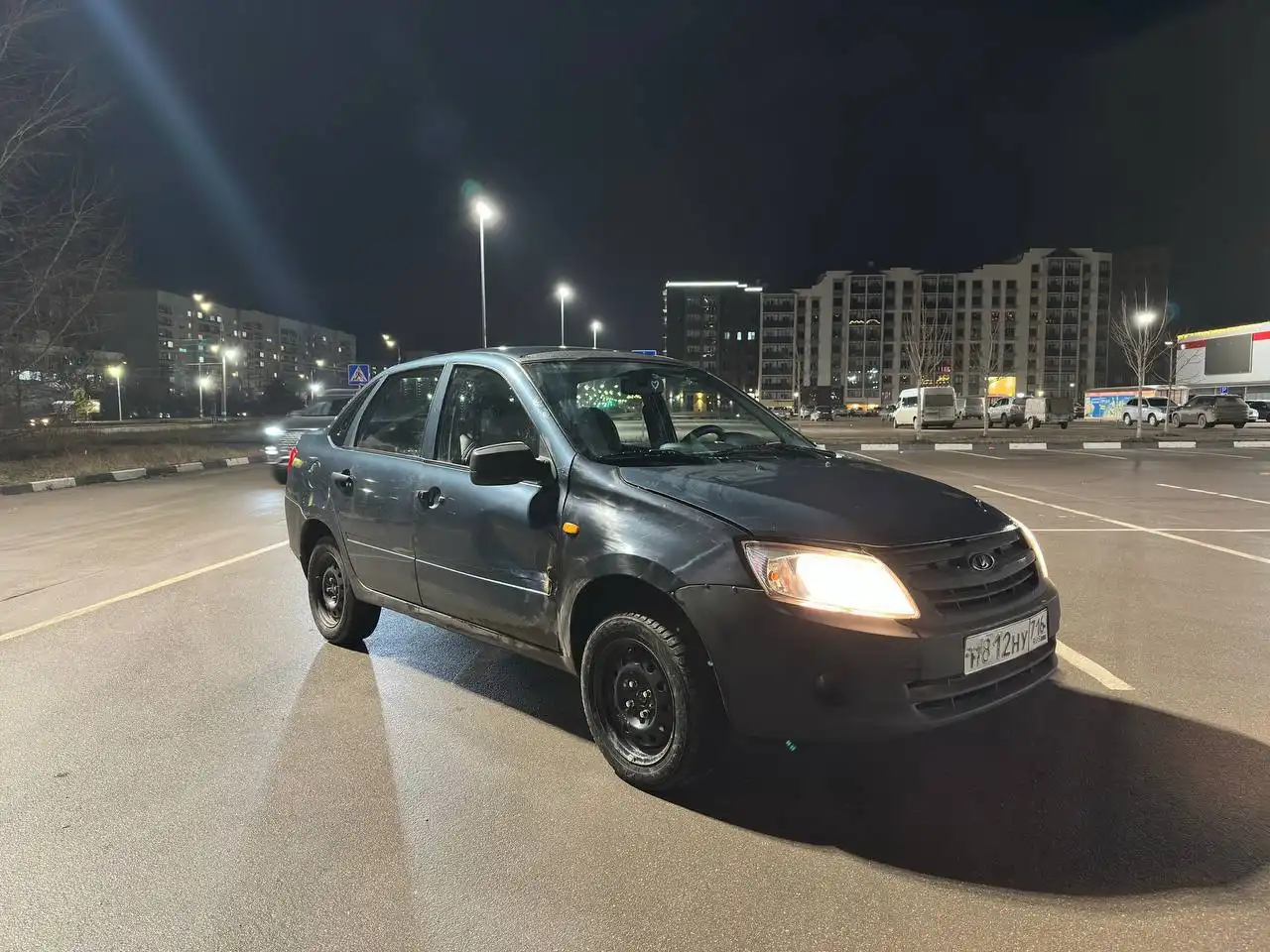 Продажа Lada Granta 2013 года