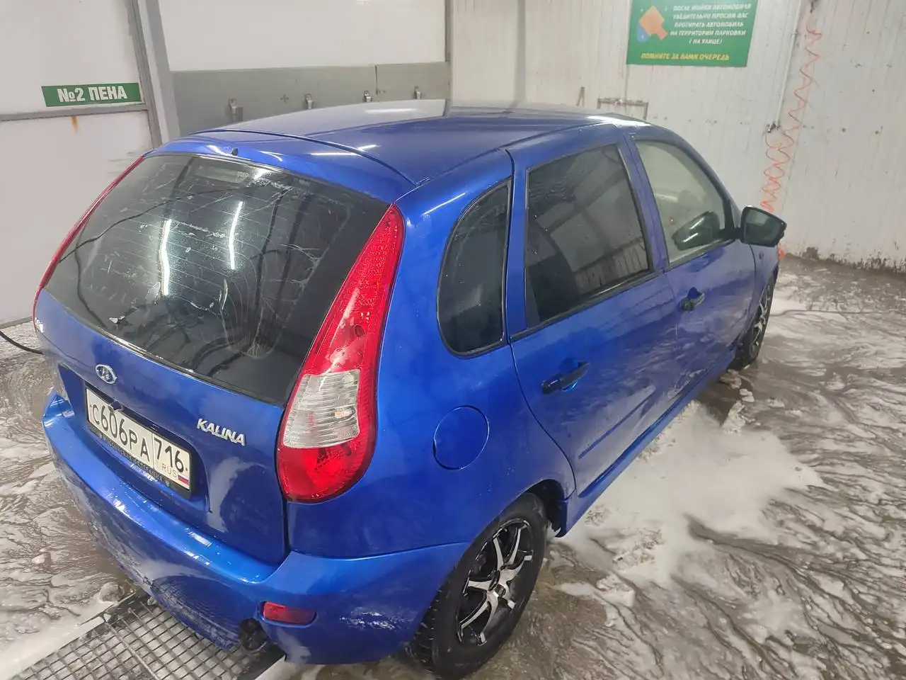 Продажа автомобиля Lada Kalina 2011 года с тюнингом