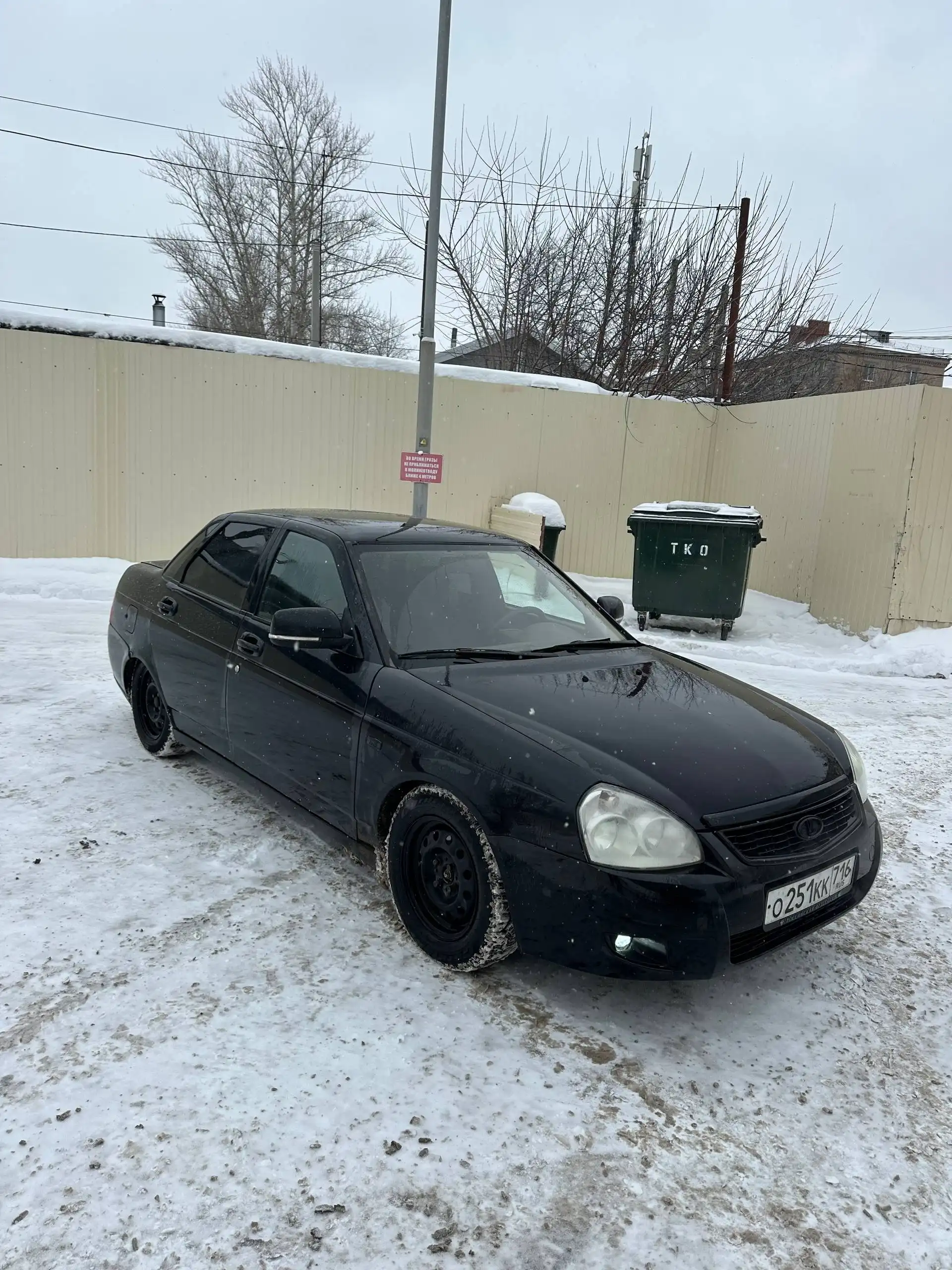 Продается автомобиль Lada Priora 2016 года