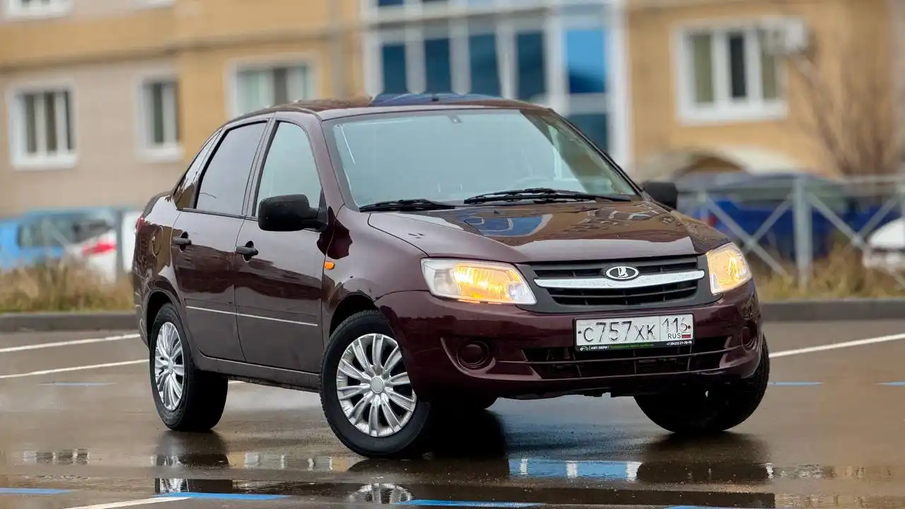 Lada Granta 2013 автомат