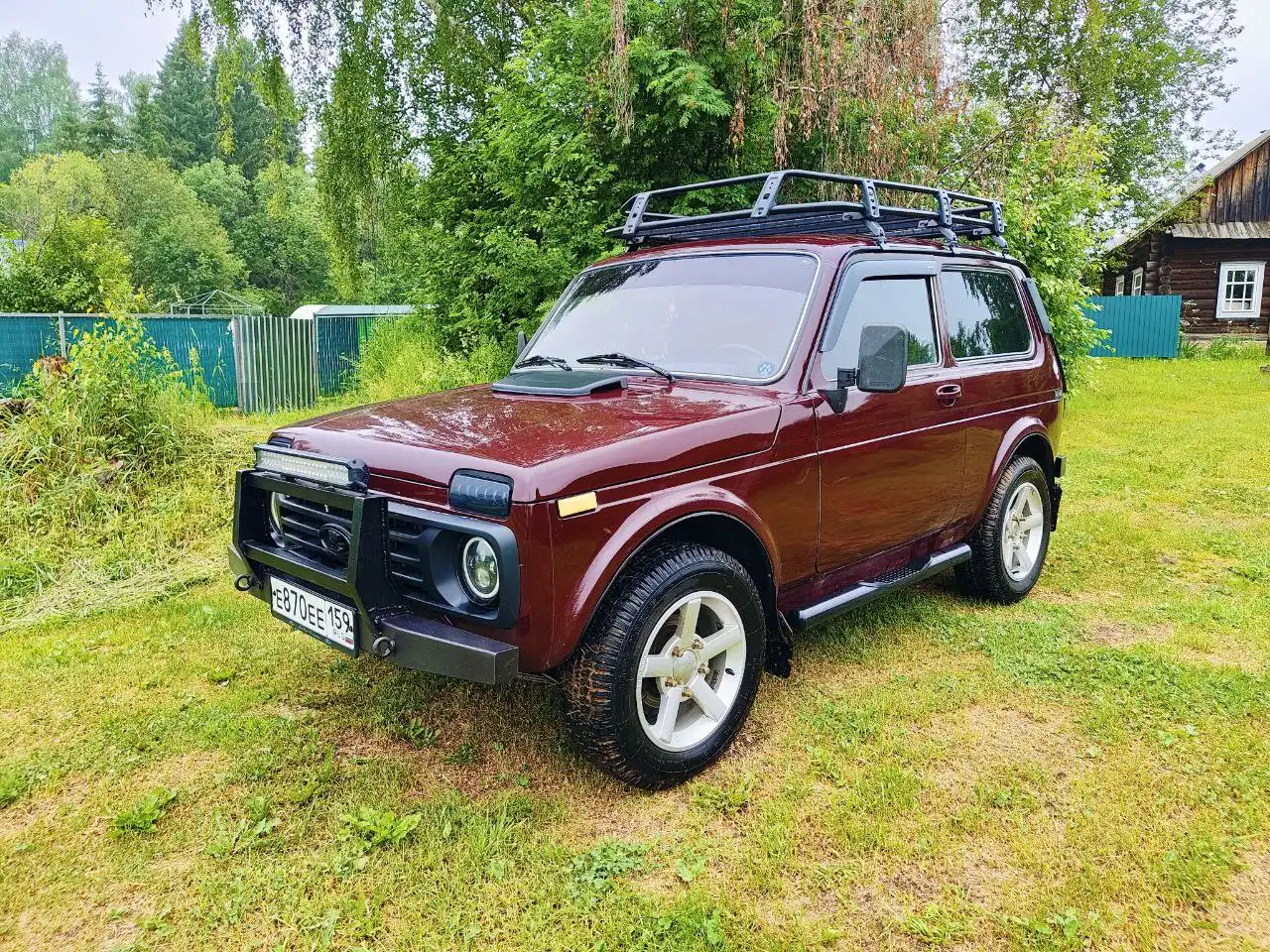 Продам ВАЗ (LADA) 4x4 (Нива) 1.7 MT 2008 года