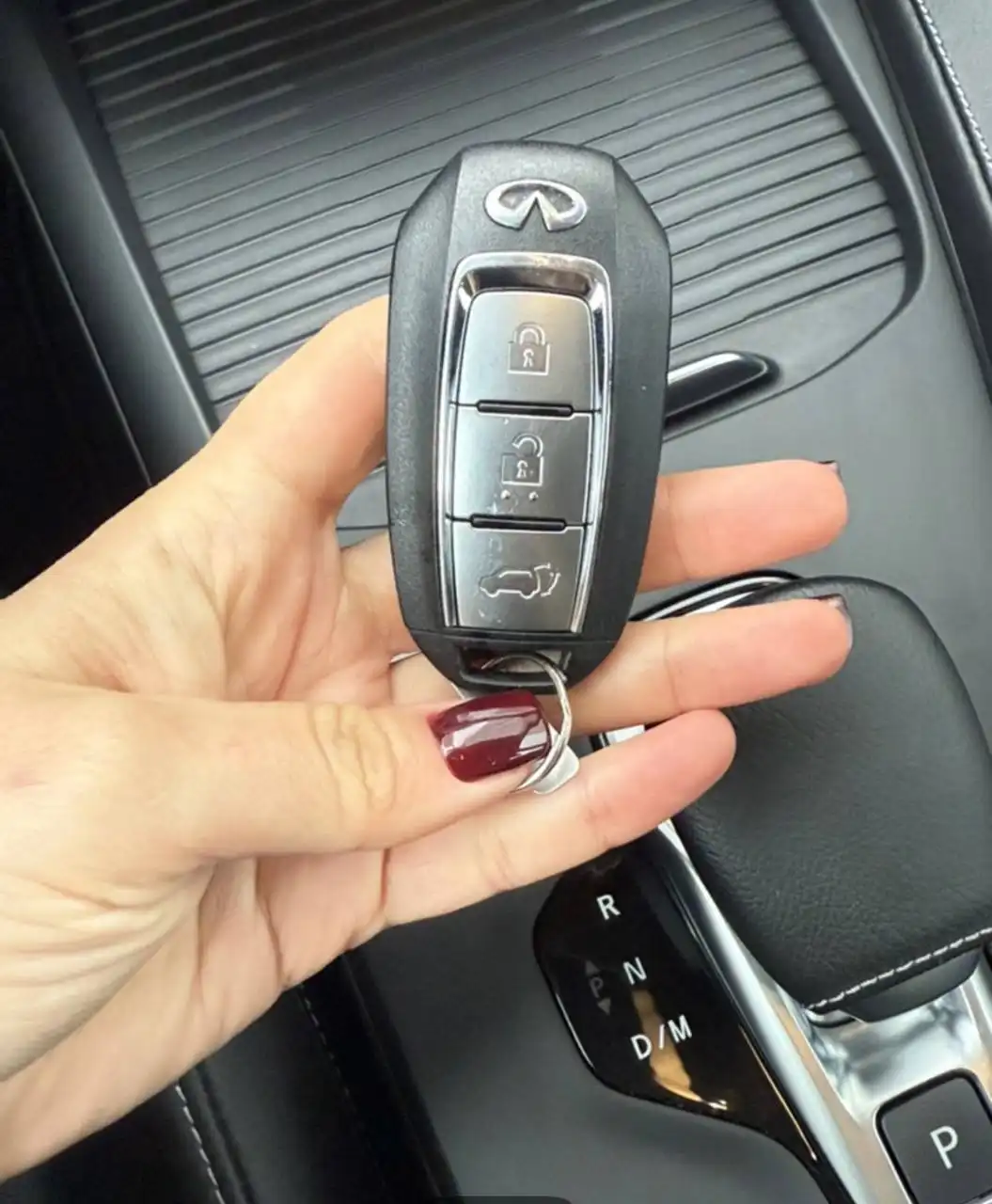 Продам Infiniti QX50 2020 года