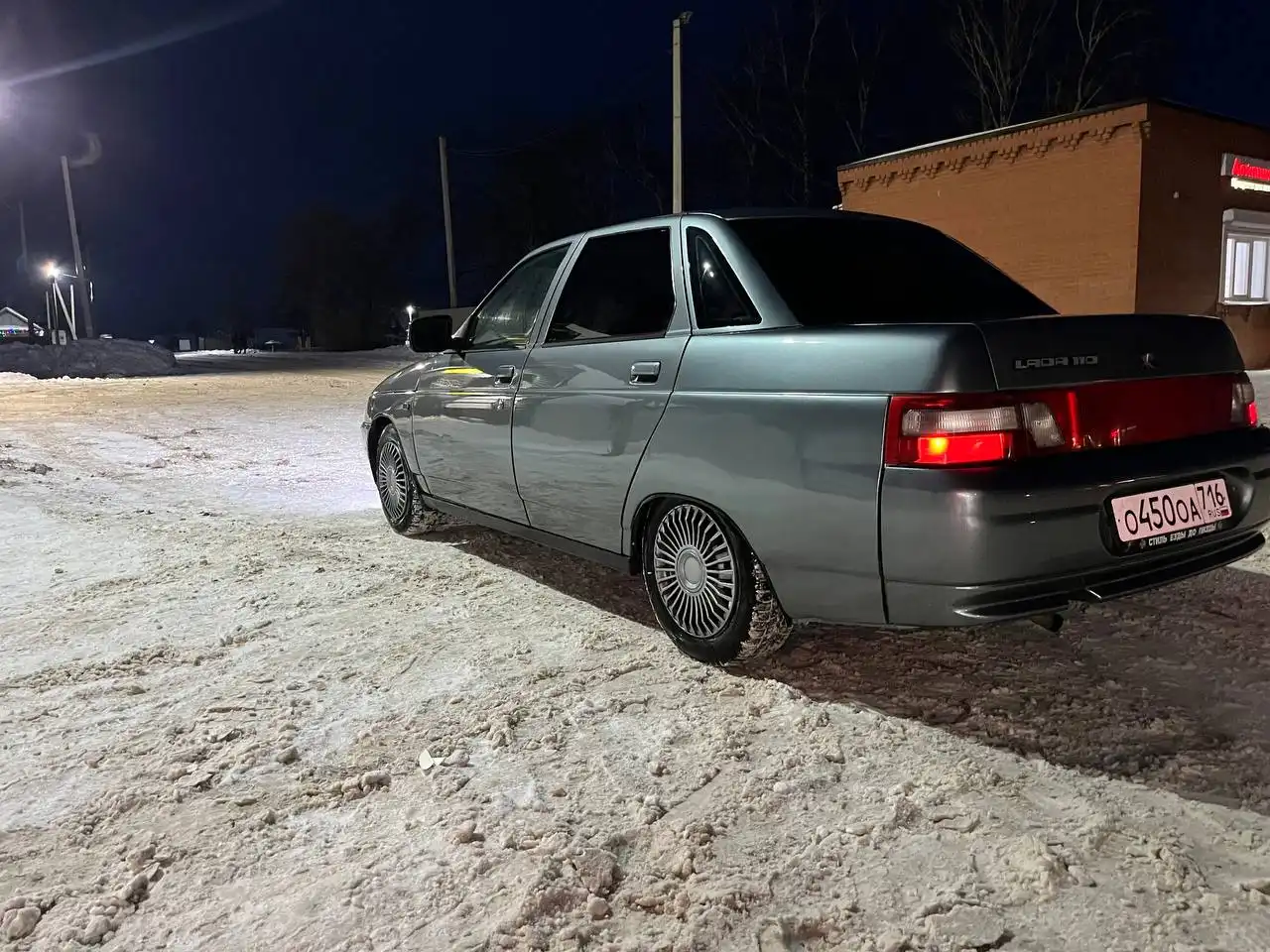 Продажа автомобиля Приора 2012 года в отличном состоянии