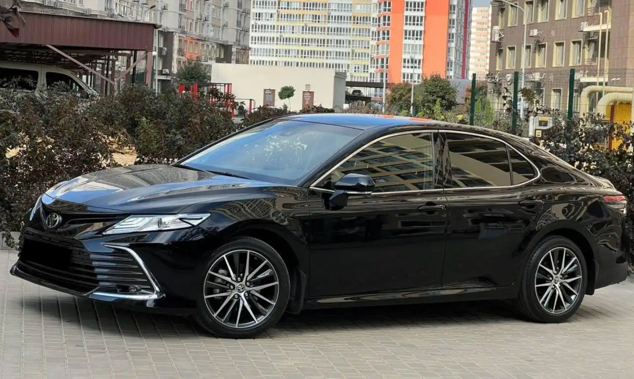 Toyota Camry 8 поколение (XV70) рестайлинг 2021 года - Легковые автомобили (Авто) в Москва