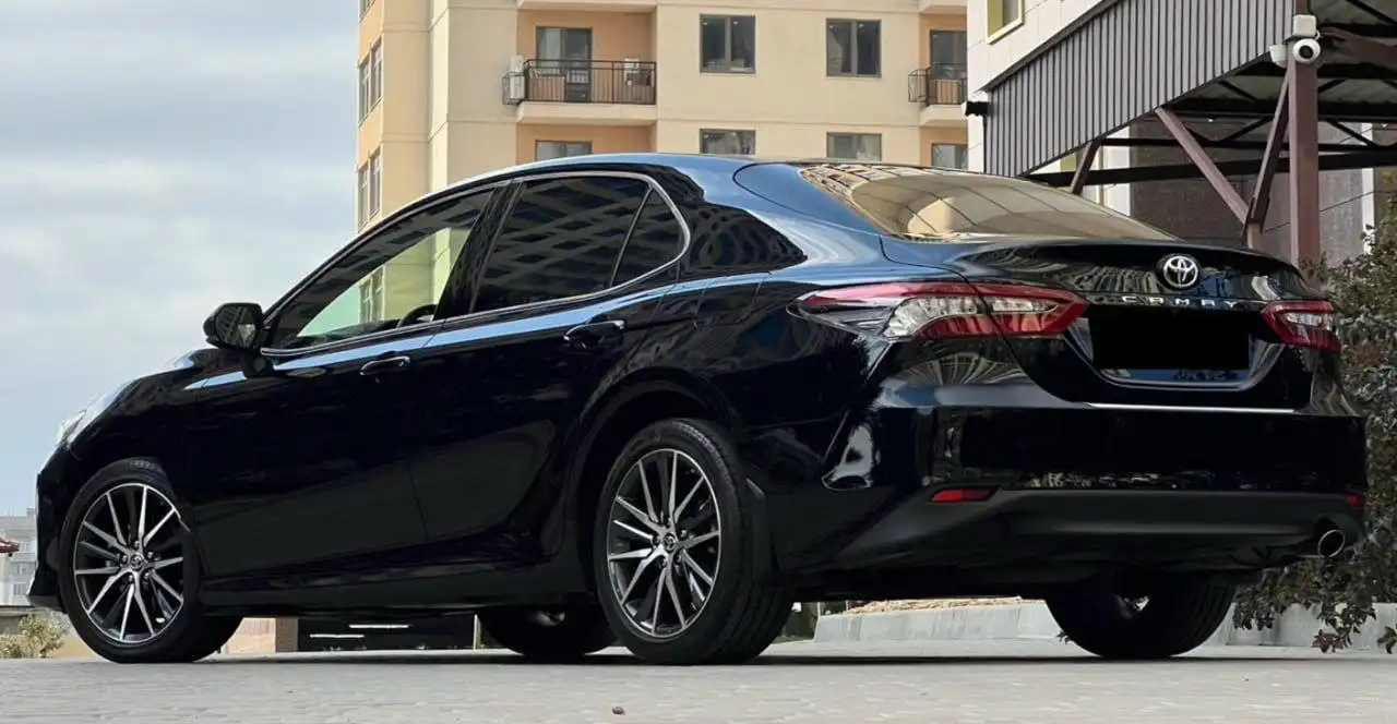 Toyota Camry 8 поколение (XV70) рестайлинг 2021 года - Легковые автомобили (Авто) в Москва
