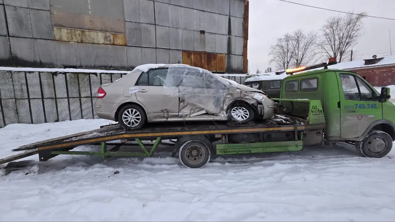 Продажа Nissan Tiida C11 2012 года с пробегом 101150 км - Легковые автомобили (Авто) в Курск