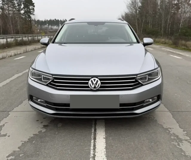 Volkswagen Passat B8 2017 года — дизельный седан с автоматом - Мотоциклы и мототехника в Самара