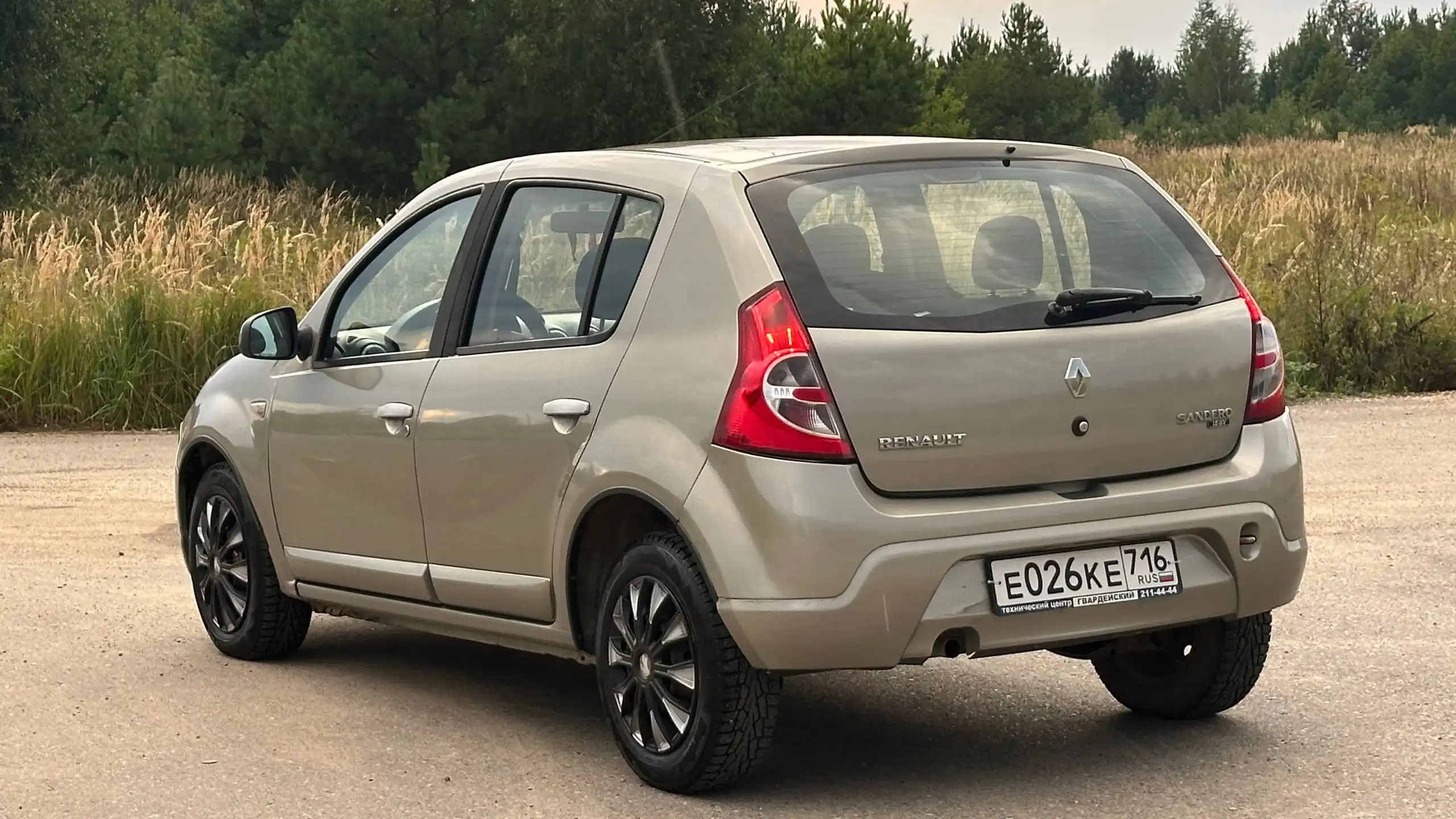 Продажа Renault Sandero 2011 года - Легковые автомобили (Авто) в Казань