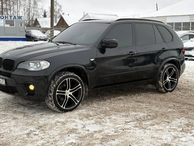 BMW X5 2012 года в отличном состоянии - Грузовые автомобили в Канаш