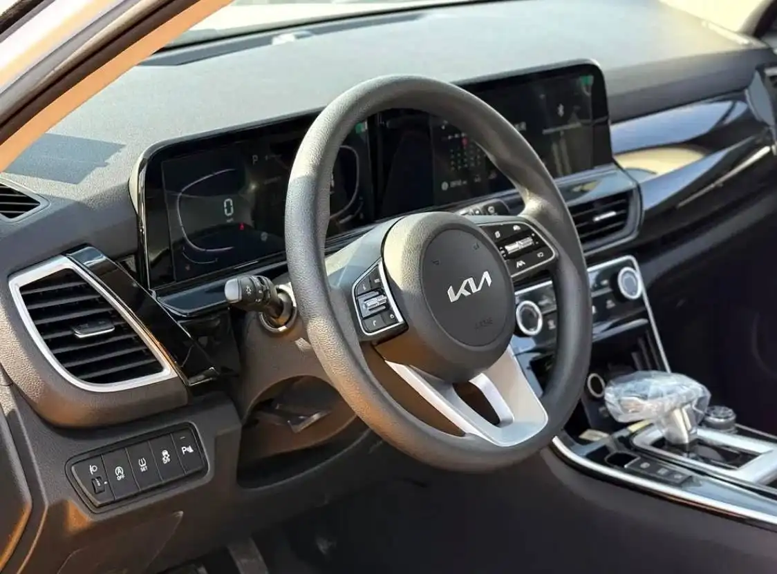 Kia Seltos 2025 Luxury Edition - Новые автомобили (Авто) в Москва