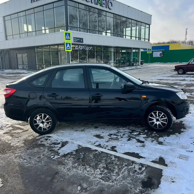 Продажа Лада Гранта 2014 года - Легковые автомобили в Нижнекамск