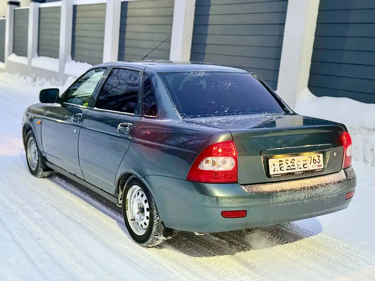 Продажа автомобиля Lada Priora седан 2011 года - Легковые автомобили (Авто) в Самара