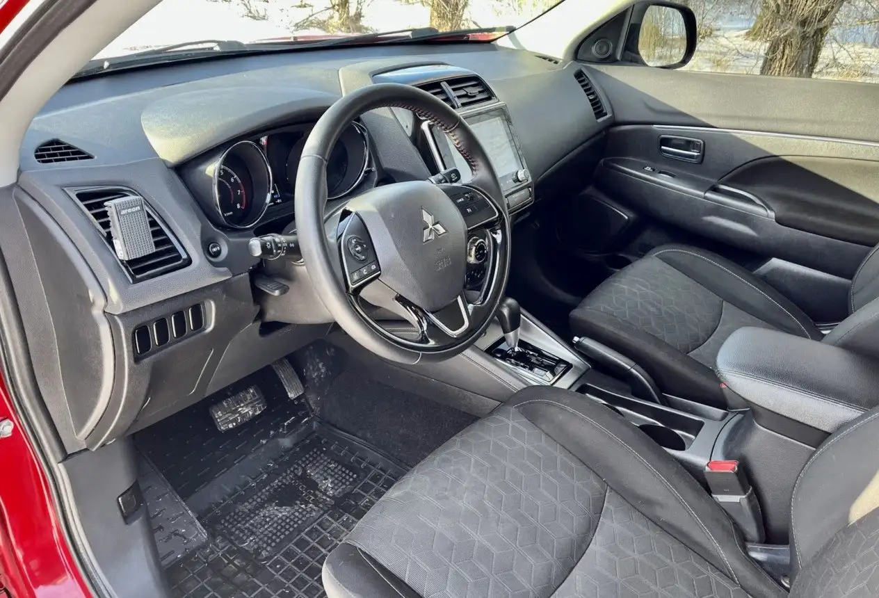 Mitsubishi Outlander Sport 2019 в отличном состоянии - Внедорожники и кроссоверы (Авто) в Самара