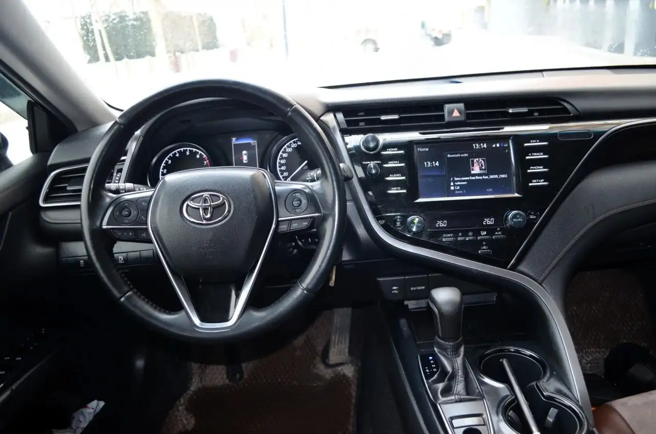 Toyota Camry 2019 бензин 2.5 передний привод - Легковые автомобили (Авто) в Самара