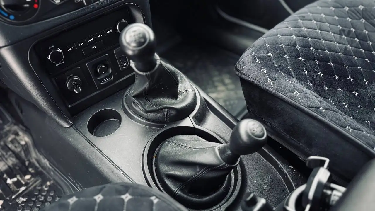 Продажа Niva Travel 2024 года в отличном состоянии - Авто в Казань