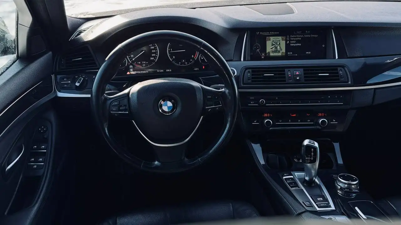 Продажа BMW F10 2016 года в отличном состоянии - Авто в Казань