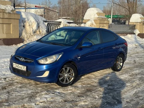 Продажа Hyundai Solaris 1.6 автомат - Легковые в Казань