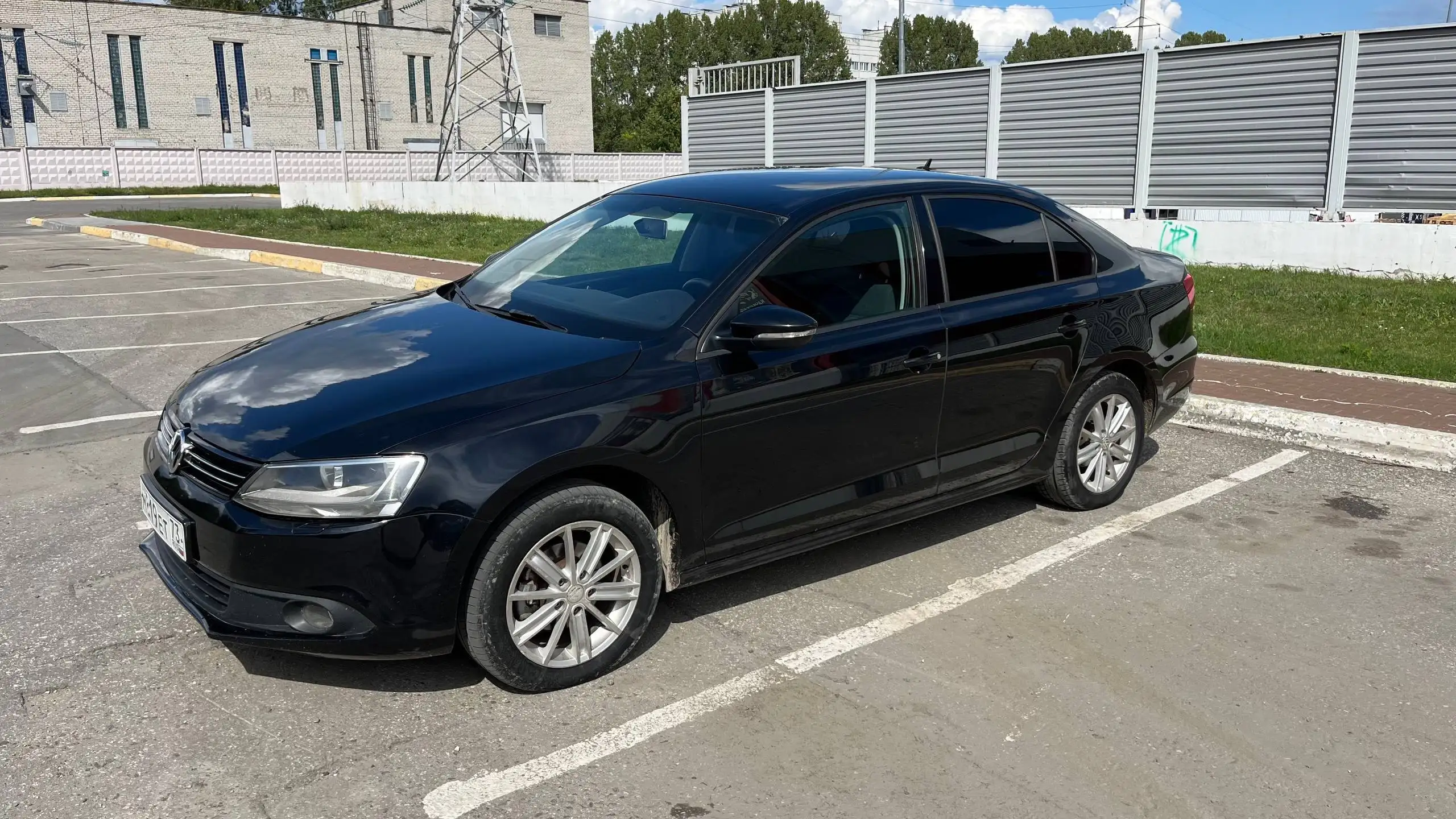Volkswagen Jetta VII 2013 г.в. 1.6 АКПП - Легковые автомобили (Авто) в Ульяновск
