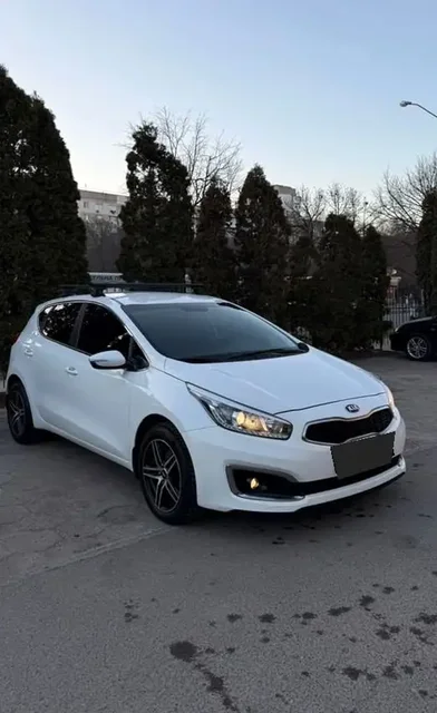 Продажа Kia Ceed 2016 года - Минивэны/фургоны в Самара