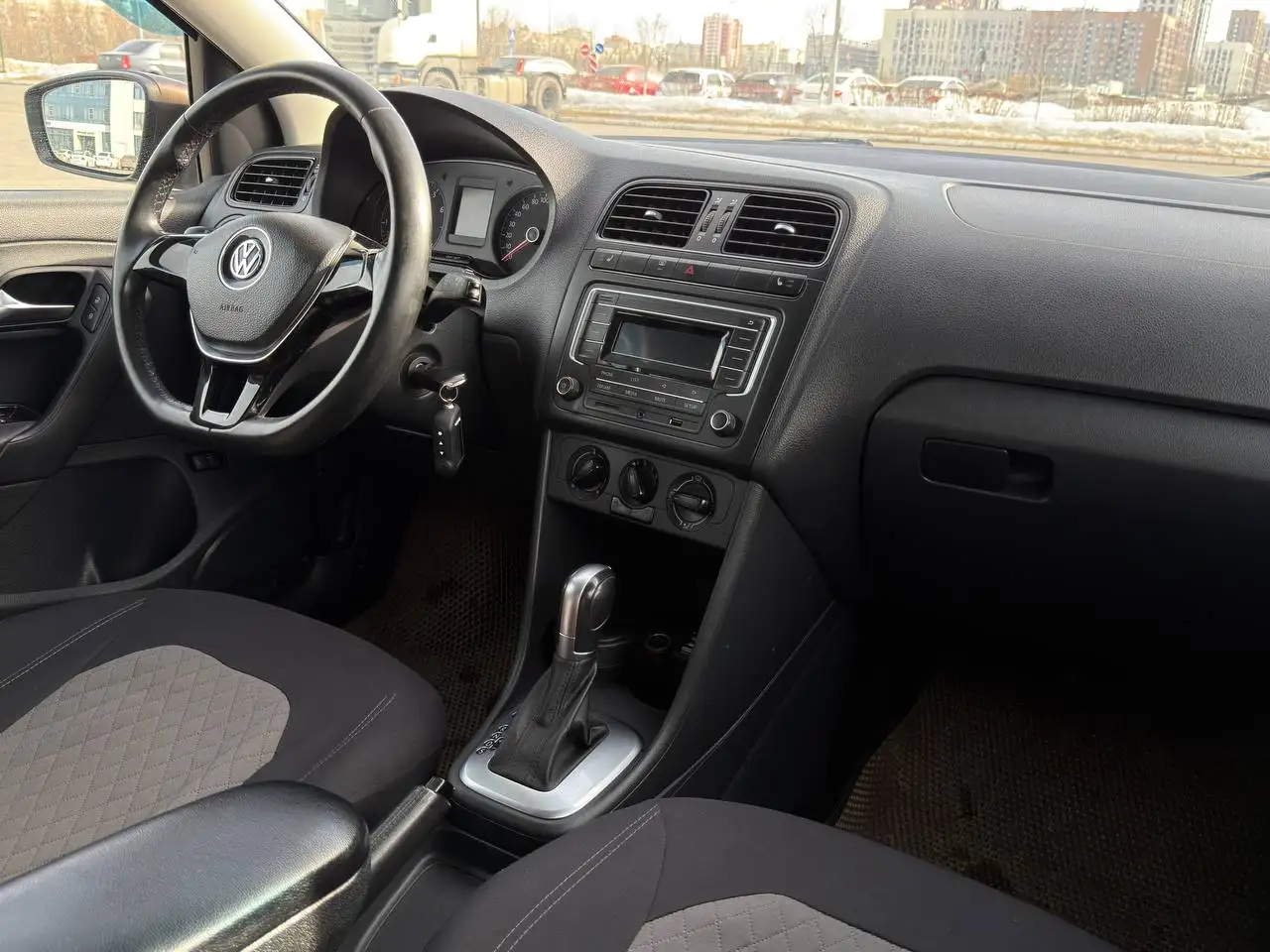 Продам Фольксваген Поло 2016 г.в. - Авто в Самара