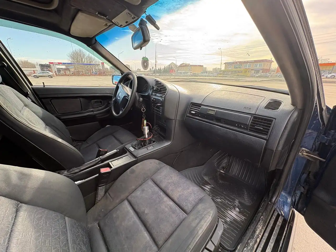 Продажа автомобиля 320к 1.6 - Легковые автомобили (Авто) в Самара