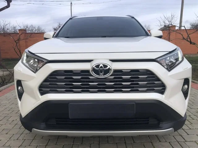 Продажа Toyota RAV4 2019 года - Авто в Самара